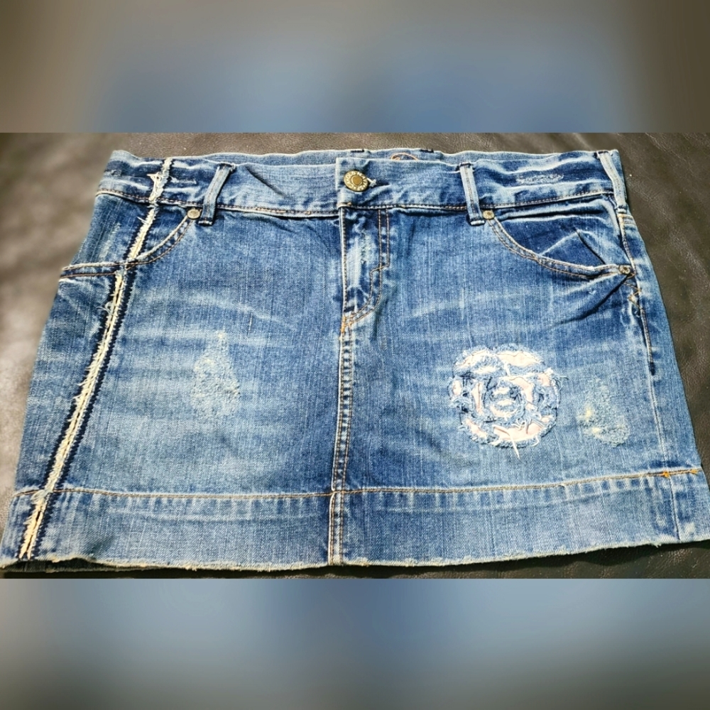 OLD NAVY- Special Edition, blue jean mini skirt w/ frayed hem-worn once.